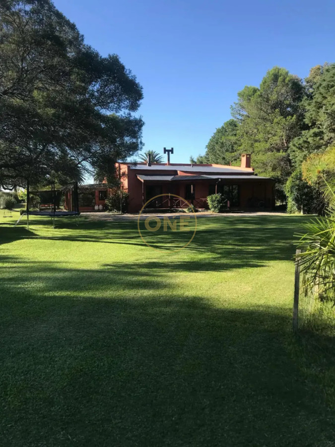 Casa ID.2243 - Excelente Casa De Campo A 6 Km De La Ciudad De Colonia