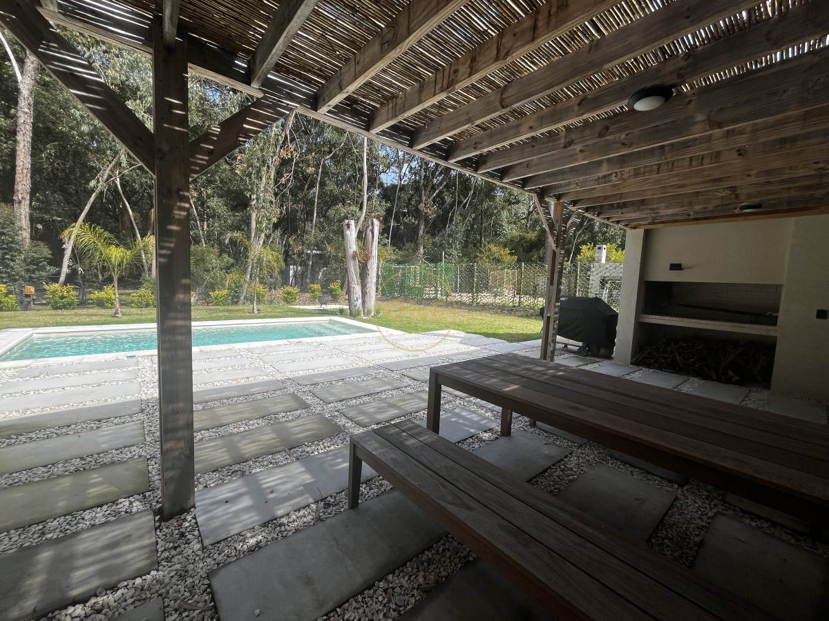 Casa ID.1930 - Venta Casa Domotizada-4 Dormitorios- Design Village
