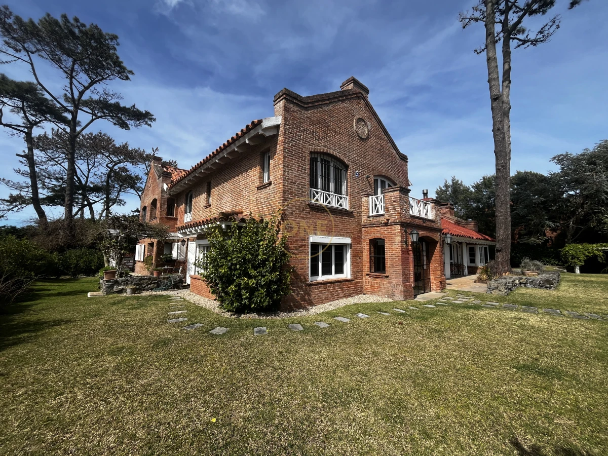 Casa ID.1910 - ALQUILER Residencia premium en San Rafael temporada 2026