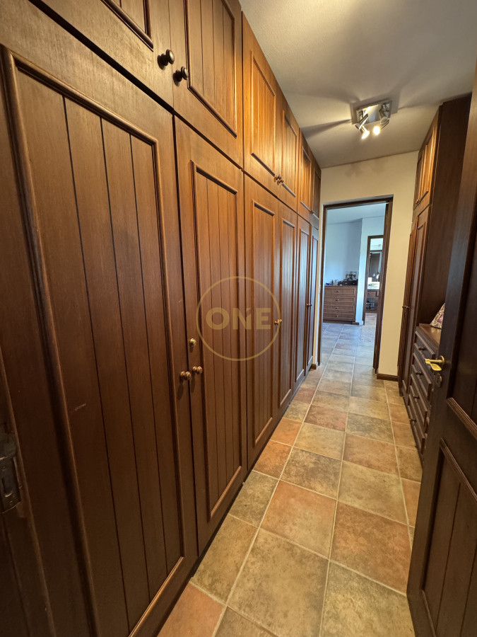 Casa ID.1745 - VENTA CASA 4 DORMITORIOS PUNTA BALLENA 