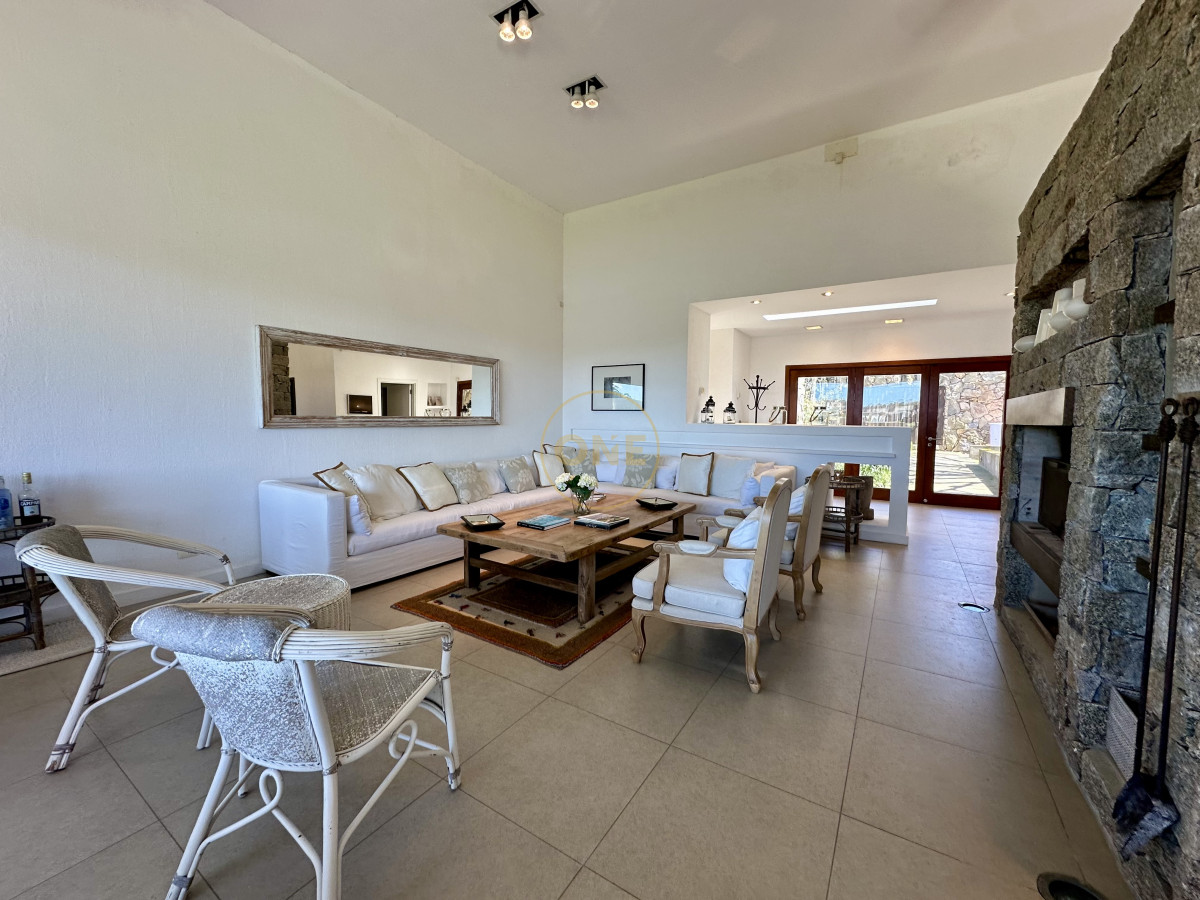 Casa ID.1950 - Casa en Alquiler por temporada de 5 Dormitorios Pueblo Mio Manantiales 