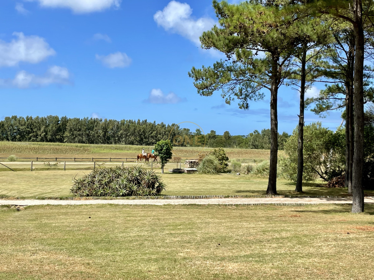 Casa ID.1656 - Chacra en venta minutos de playa Mansa Punta del Este 