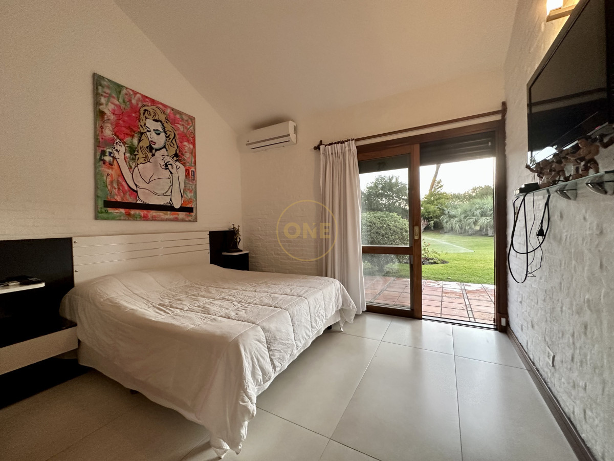 Casa ID.1657 - Casa en venta en Pinares Punta del Este 