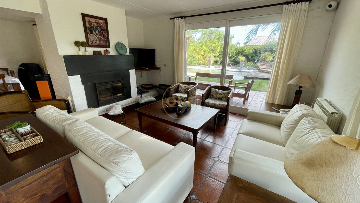 Casa ID.1648 - Casa en venta en Punta Ballena Tío Tom a pasos del Mar