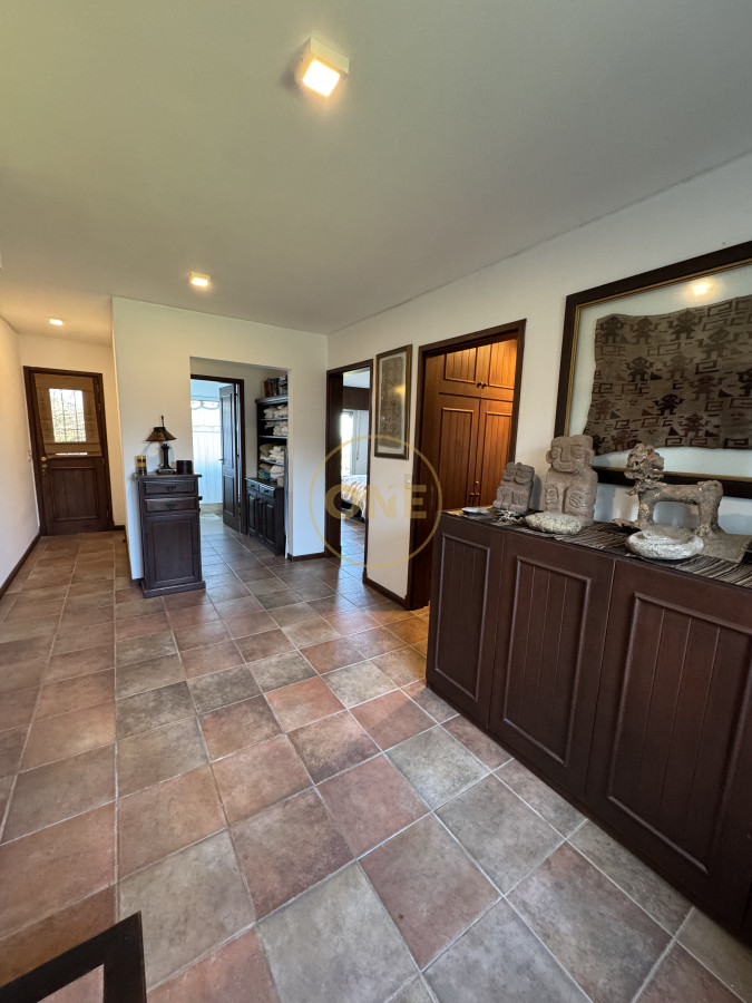 Casa ID.1745 - VENTA CASA 4 DORMITORIOS PUNTA BALLENA 