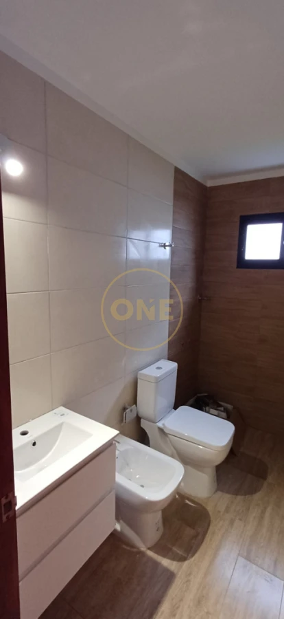 Casa ID.2256 - Casa de 3 dormitorios en Parque Burnett a la venta a estrenar!