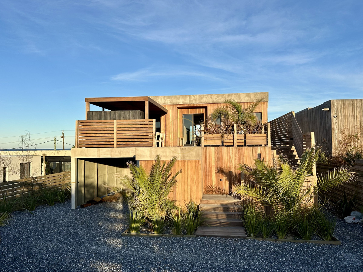 Casa ID.1713 - Venta Casa de diseño a estrenar con vista al mar en Punta Piedras Manantiales 