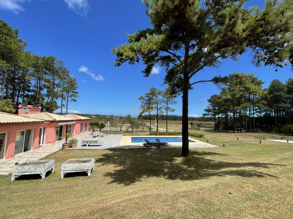 Casa ID.1656 - Chacra en venta minutos de playa Mansa Punta del Este 