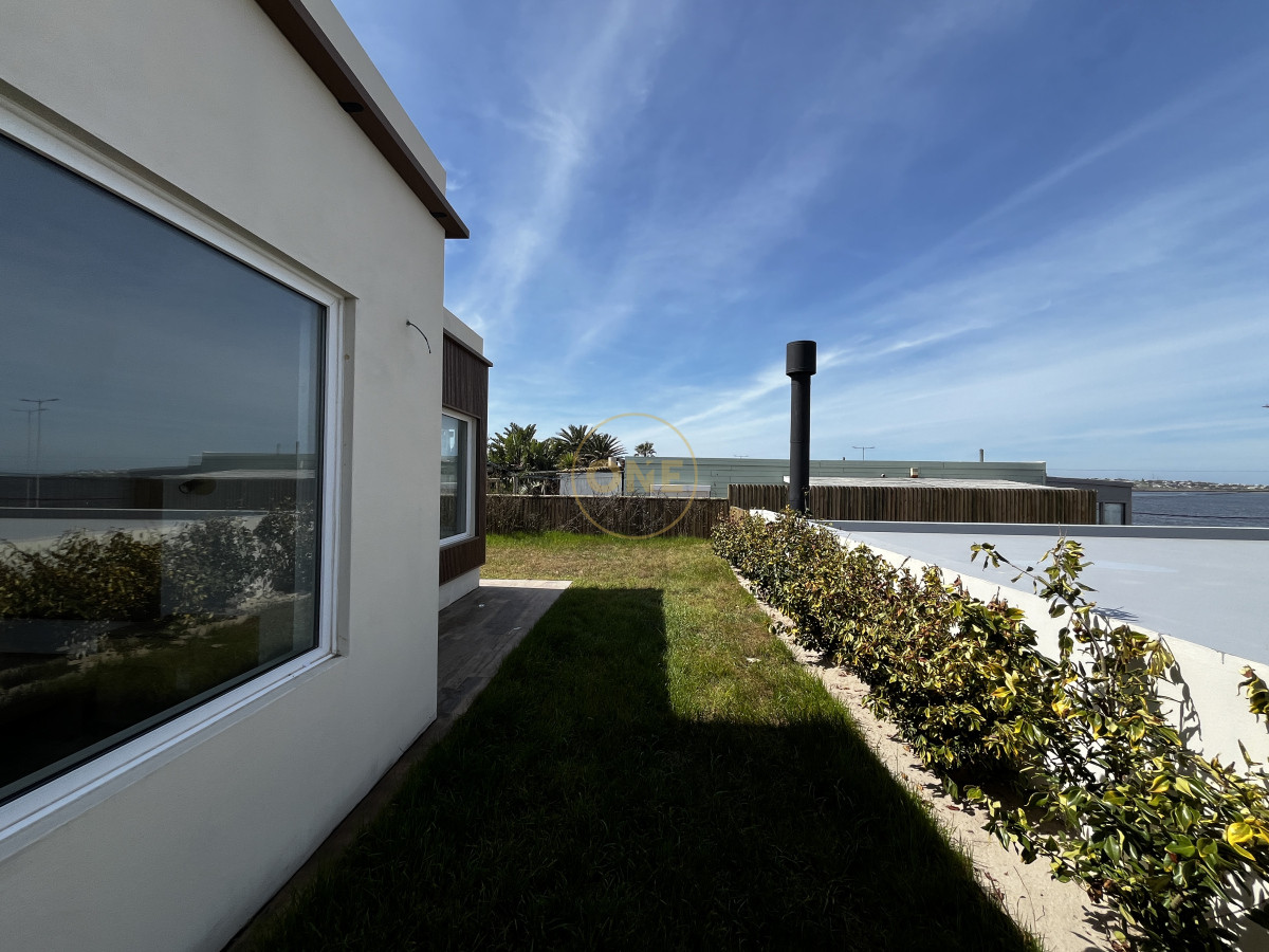 Casa ID.1933 - VENTA Casa Frente al mar- 2 Dormitorios