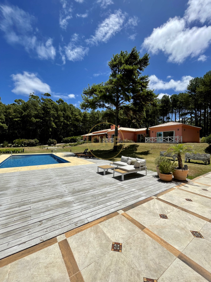 Casa ID.1656 - Chacra en venta minutos de playa Mansa Punta del Este 