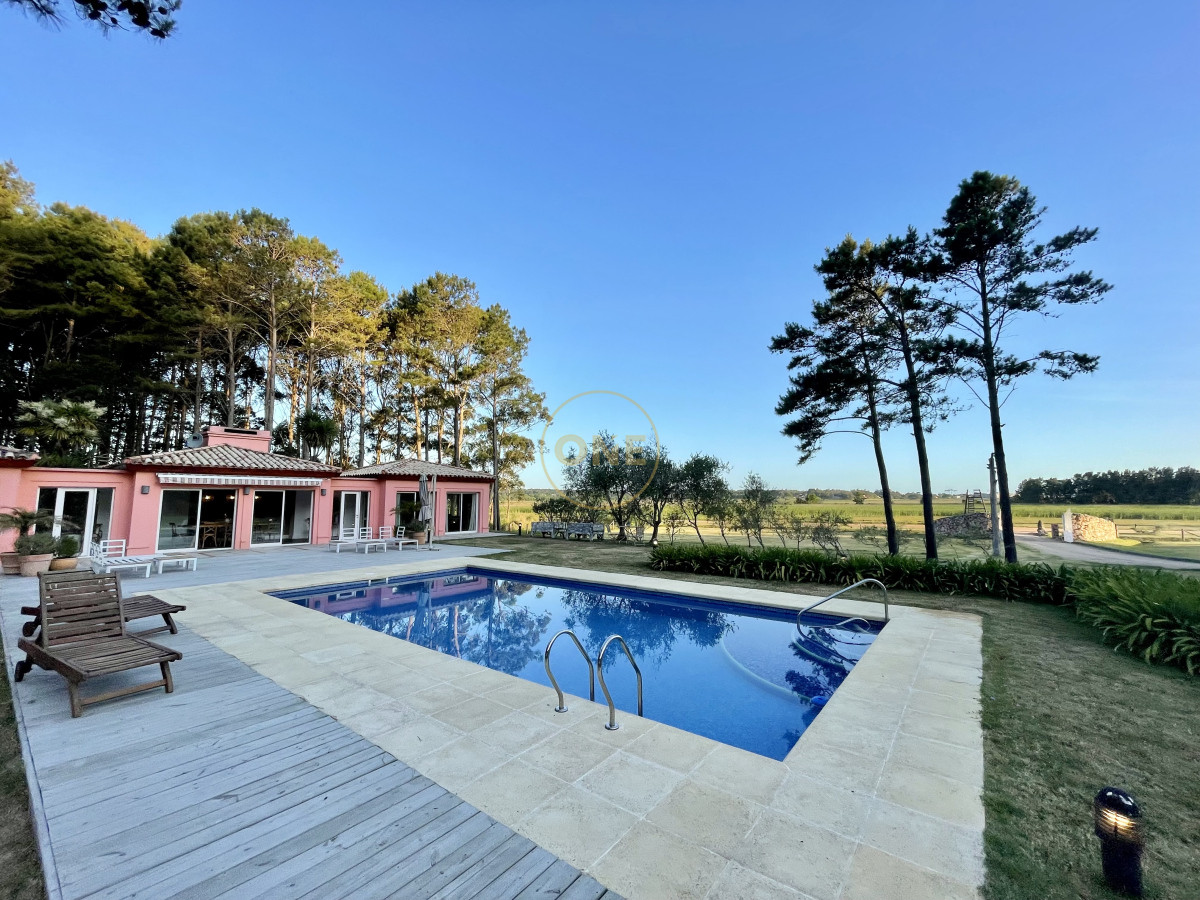 Casa ID.1656 - Chacra en venta minutos de playa Mansa Punta del Este 