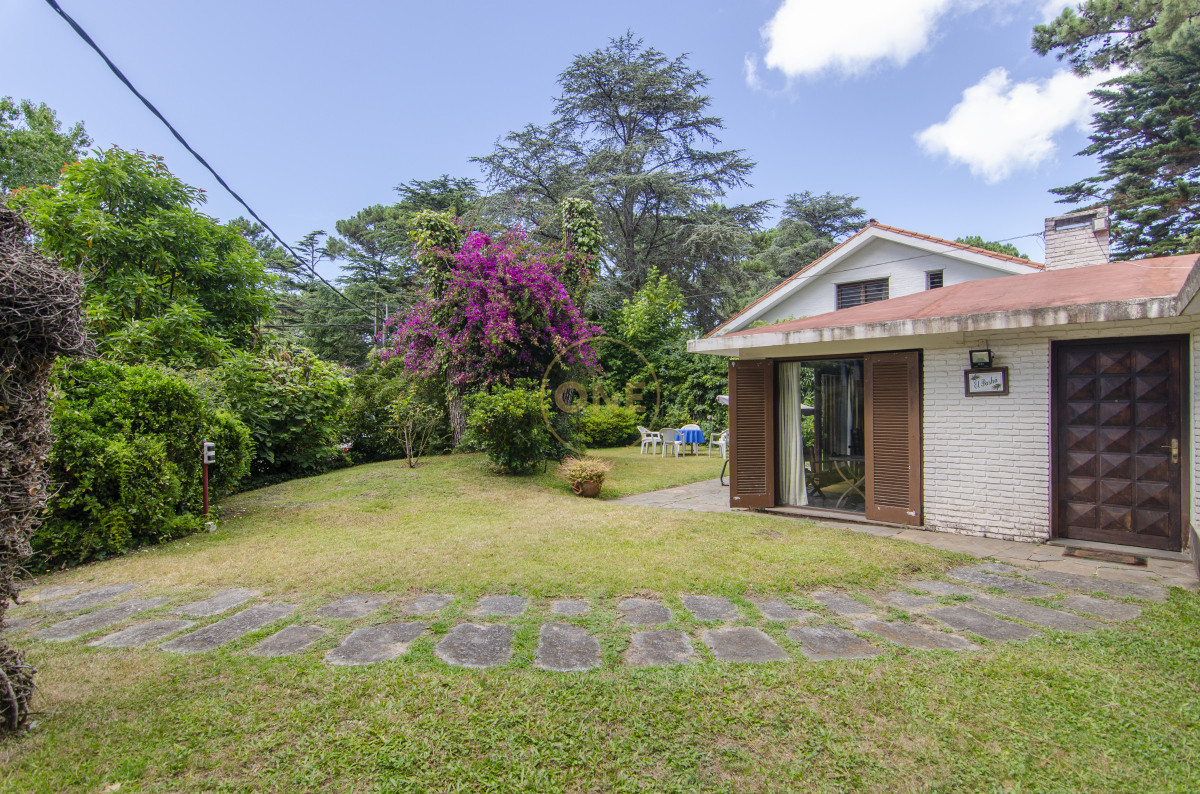 Casa ID.1 - Casa en venta playa mansa 3 dormitorios ideal para vivir todo el año 