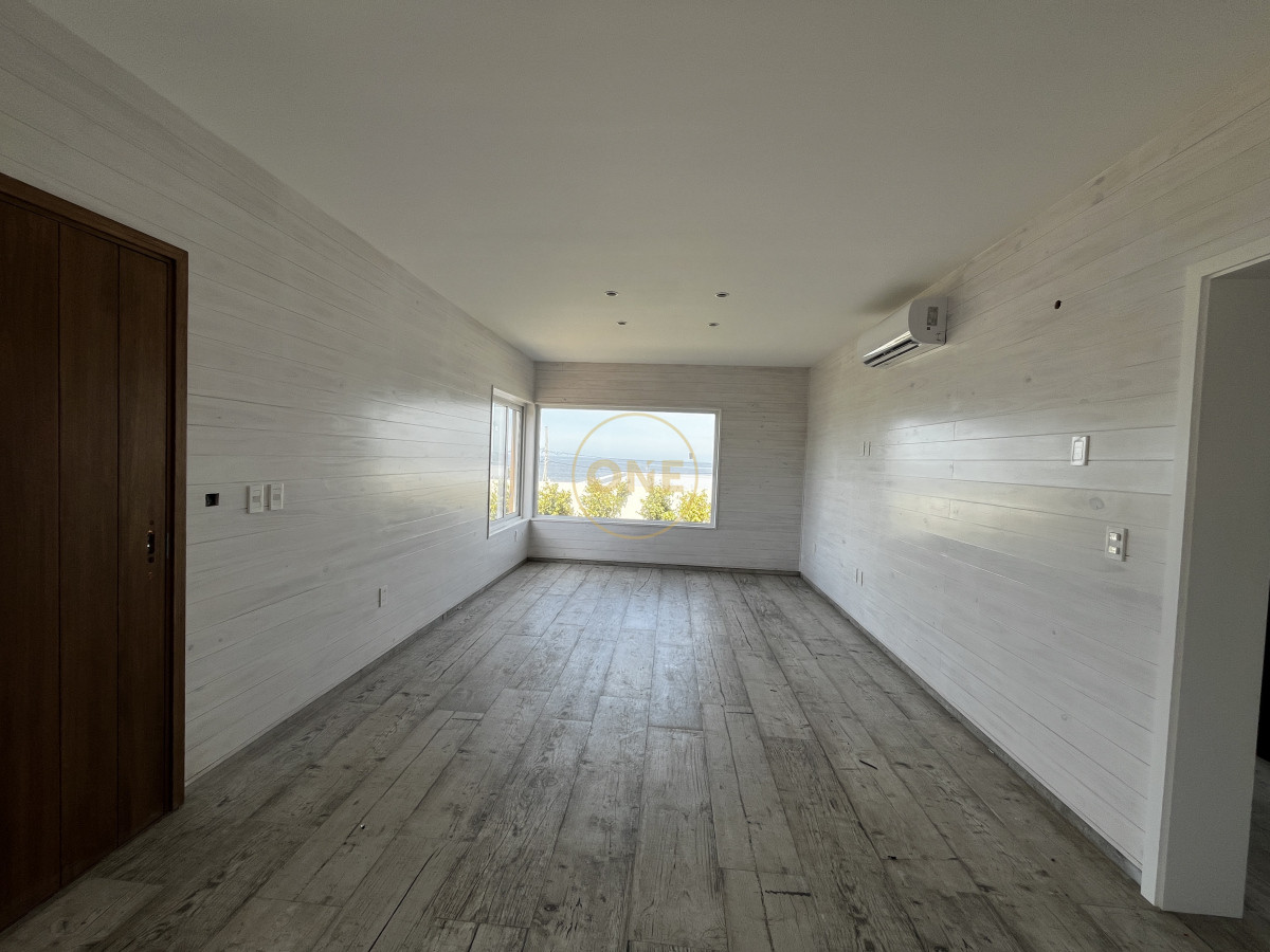 Casa ID.1933 - VENTA Casa Frente al mar- 2 Dormitorios