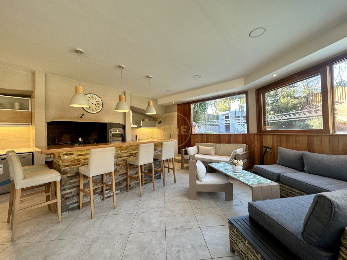 Casa ID.1972 - Casa en venta en Lugano Punta del Este 5 Dormitorios 