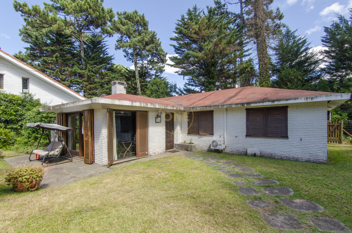 Casa ID.1 - Casa en venta playa mansa 3 dormitorios ideal para vivir todo el año 