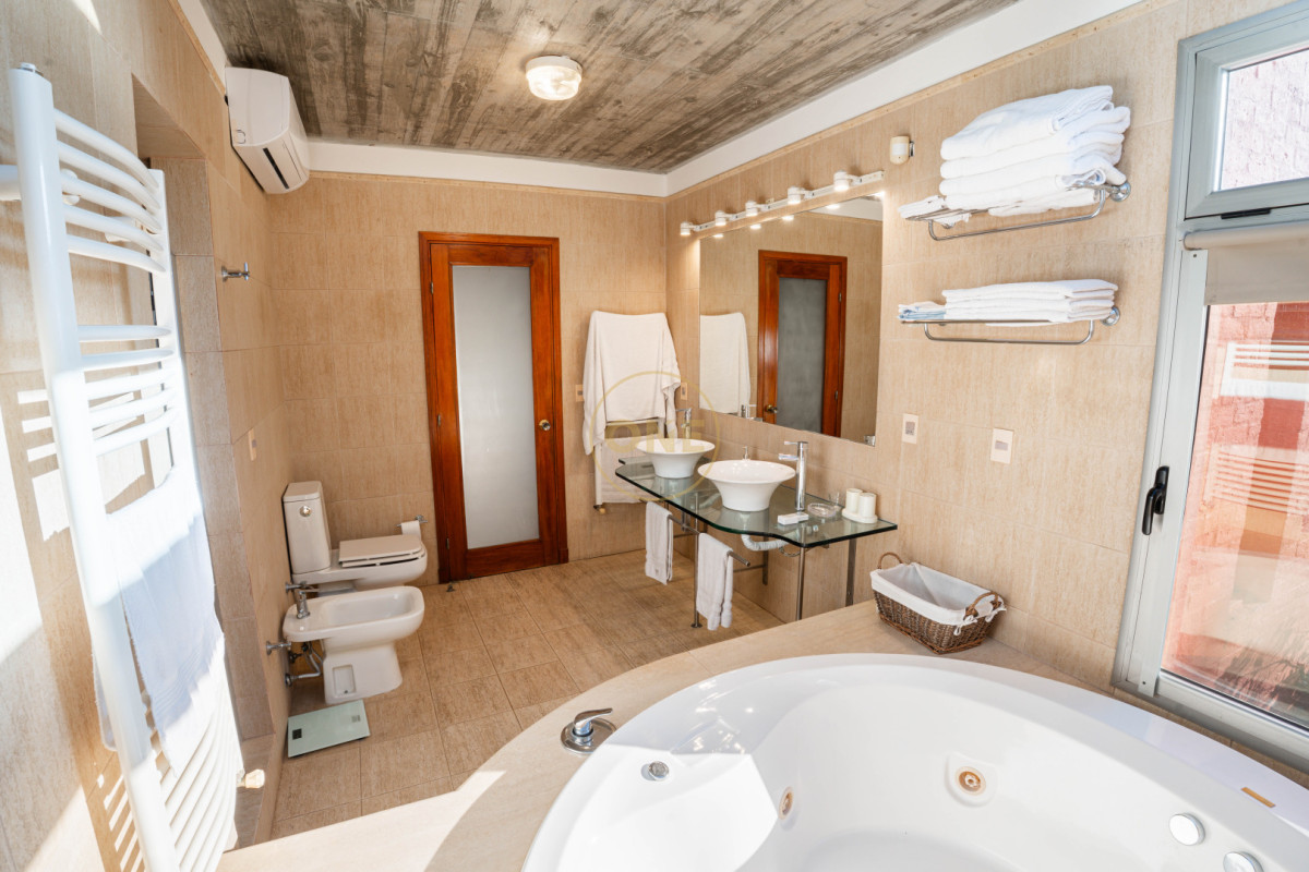 Casa ID.2389 - Espectacular casa en el corazon de Punta Ballena 