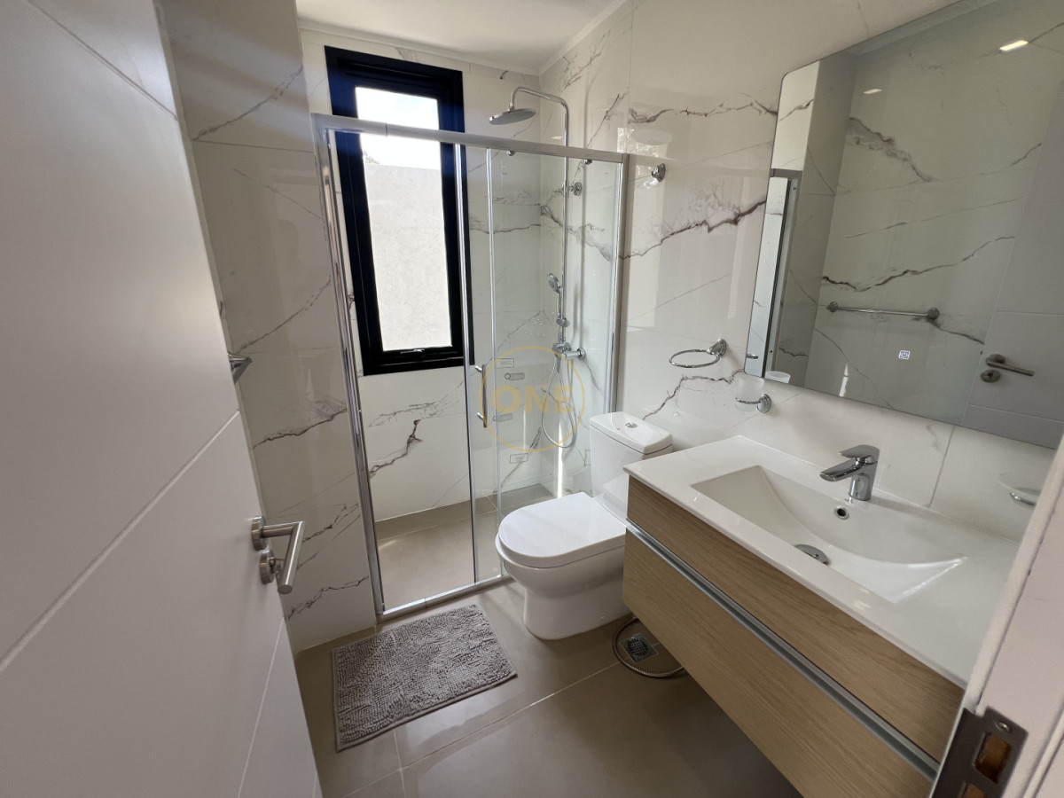 Casa ID.2031 - Sofisticada casa PH de 4 dormitorios en suite Solanas Country Punta Ballena en venta