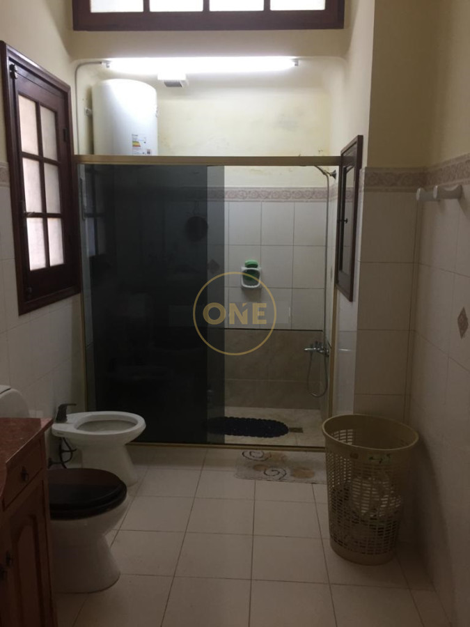 Casa ID.1435 - Casona en venta en el Centro de Piriápolis - Ex Liceo 
