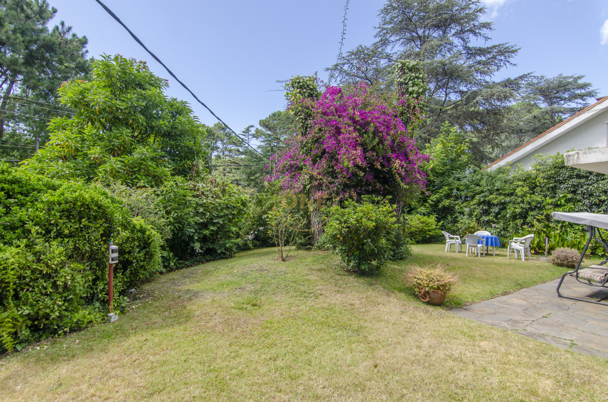 Casa ID.1 - Casa en venta playa mansa 3 dormitorios ideal para vivir todo el año 