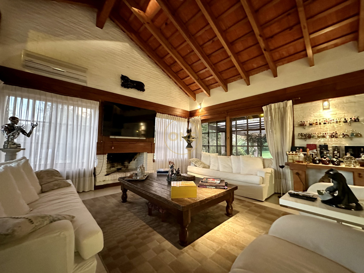Casa ID.1657 - Casa en venta en Pinares Punta del Este 
