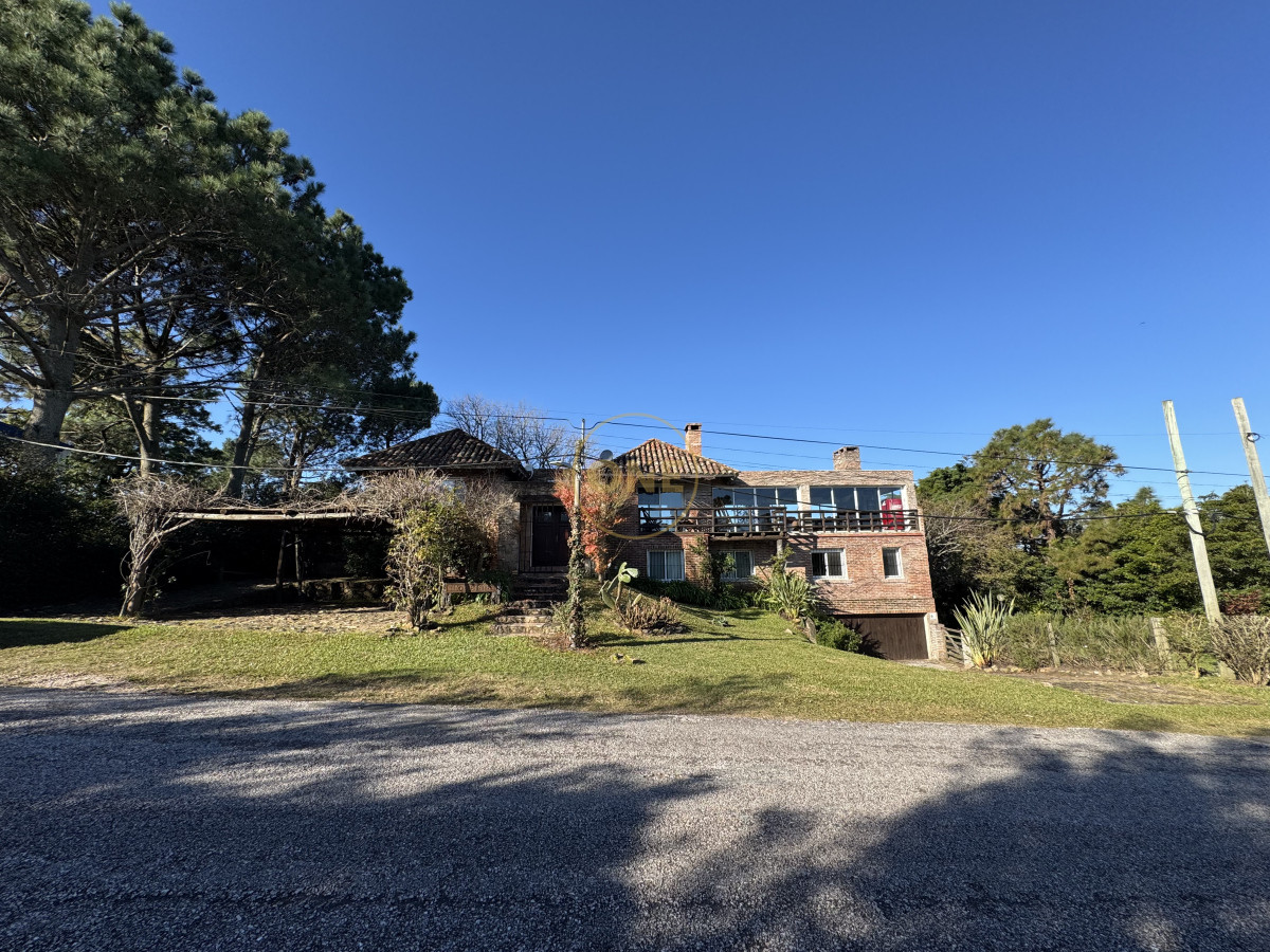 Casa ID.1745 - VENTA CASA 4 DORMITORIOS PUNTA BALLENA 