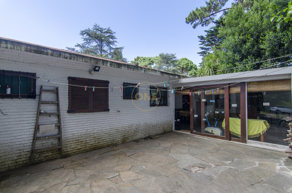 Casa ID.1 - Casa en venta playa mansa 3 dormitorios ideal para vivir todo el año 