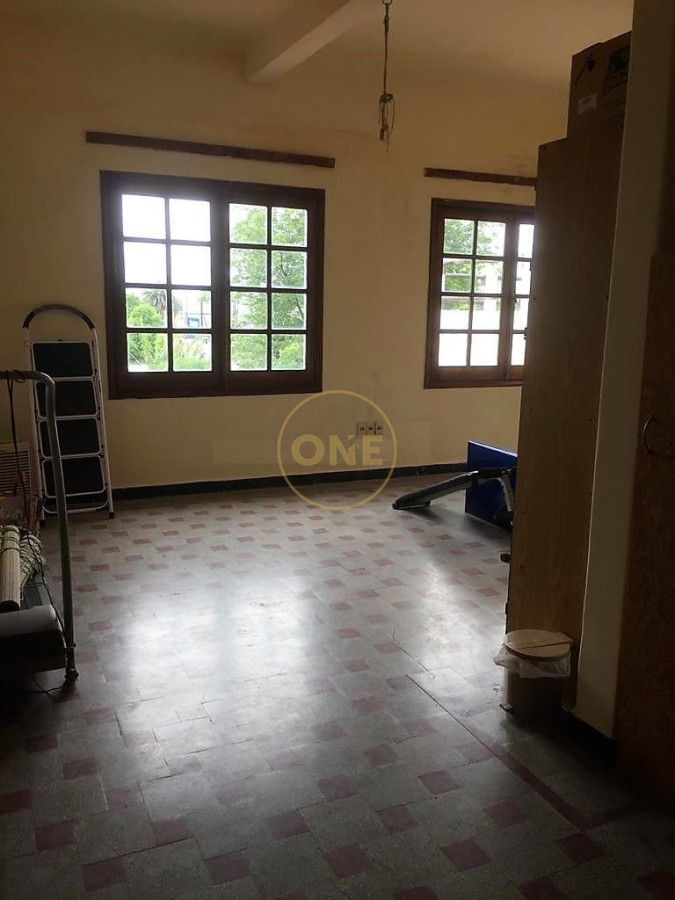 Casa ID.1435 - Casona en venta en el Centro de Piriápolis - Ex Liceo 