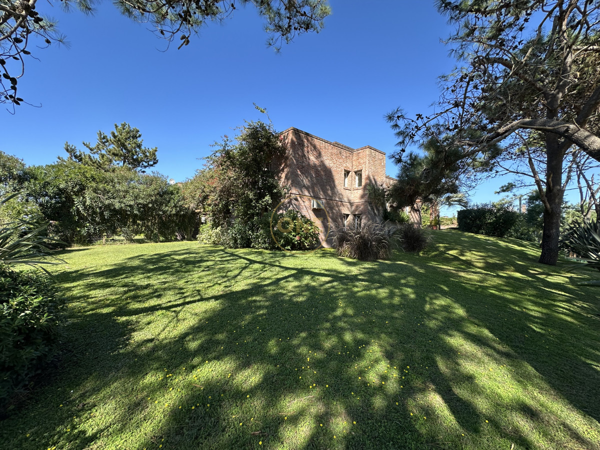 Casa ID.1648 - Casa en venta en Punta Ballena Tío Tom a pasos del Mar