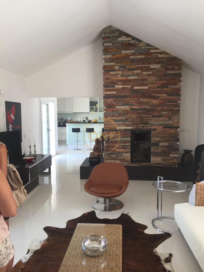 Casa ID.171 - Venta de Casa 5 DORMITORIOS con vista a cancha de Golf , Punta del este