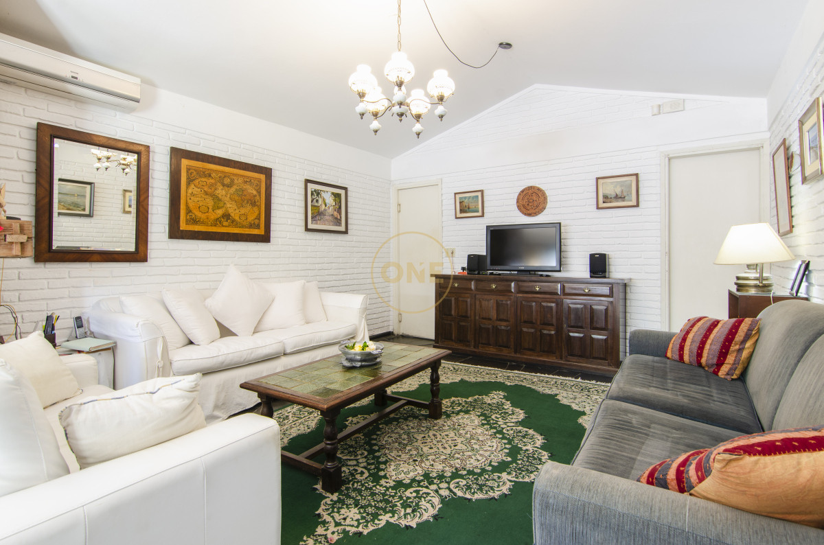Casa ID.1 - Casa en venta playa mansa 3 dormitorios ideal para vivir todo el año 