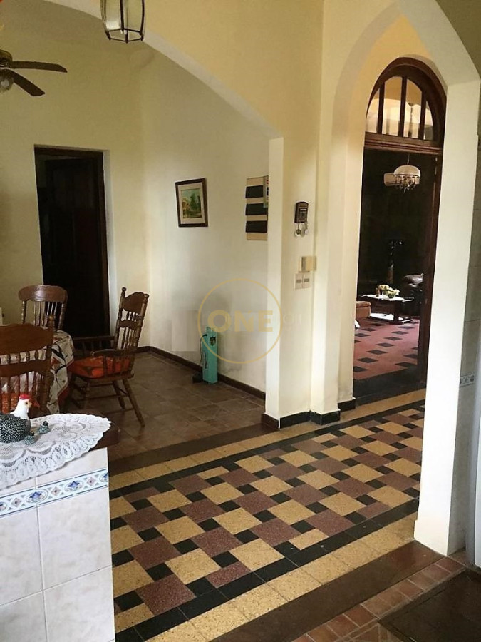 Casa ID.1435 - Casona en venta en el Centro de Piriápolis - Ex Liceo 