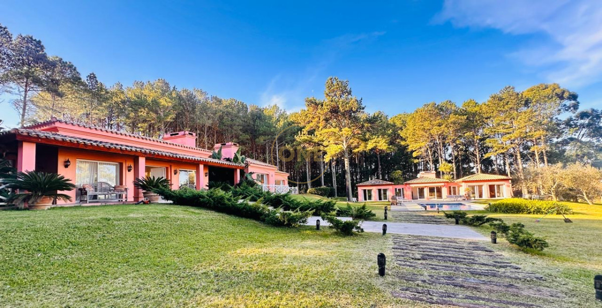 Casa ID.1656 - Chacra en venta minutos de playa Mansa Punta del Este 