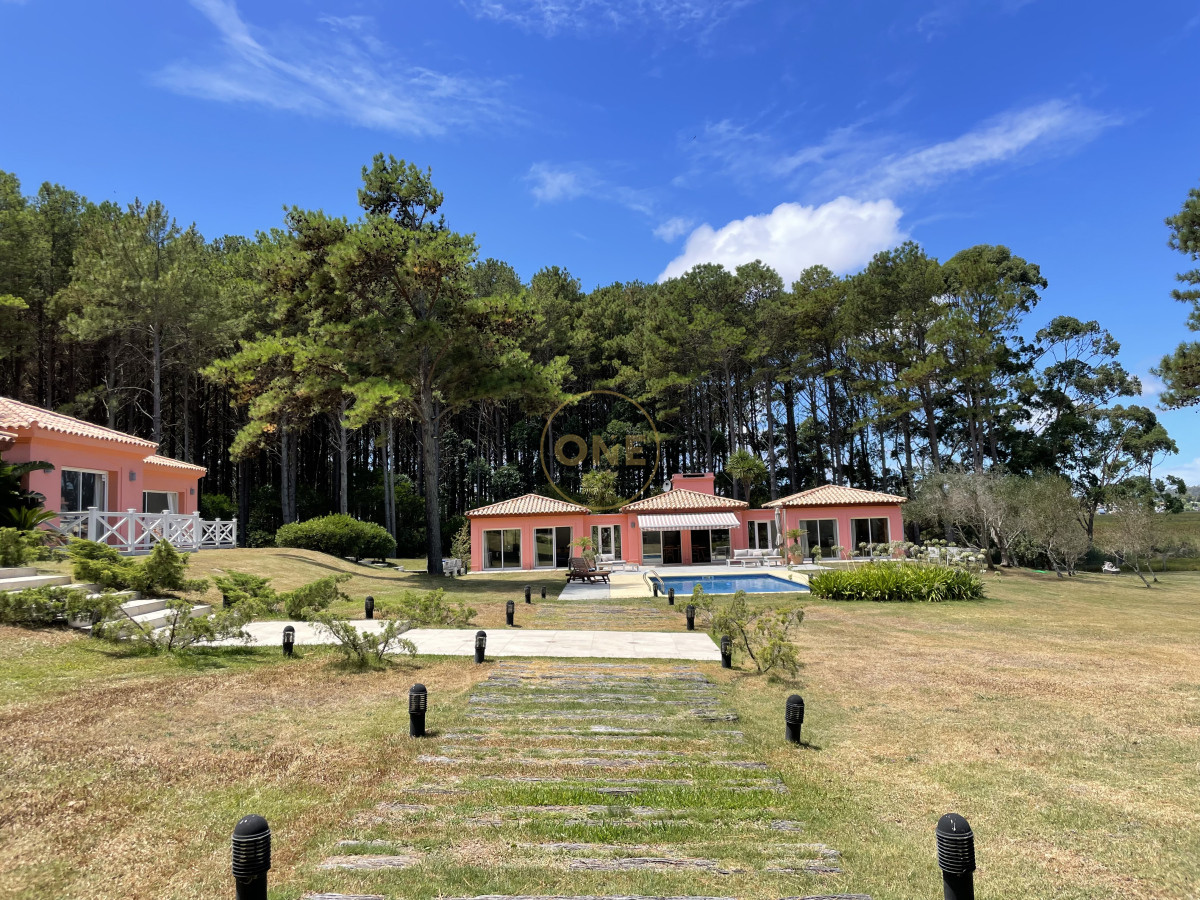 Casa ID.1656 - Chacra en venta minutos de playa Mansa Punta del Este 