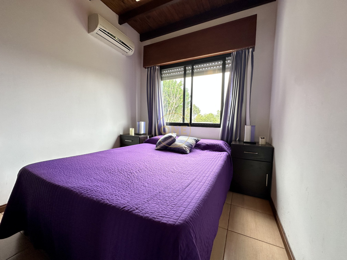 Casa ID.1971 - Casa en venta Barrio Privado La Residence Zona Colegios 