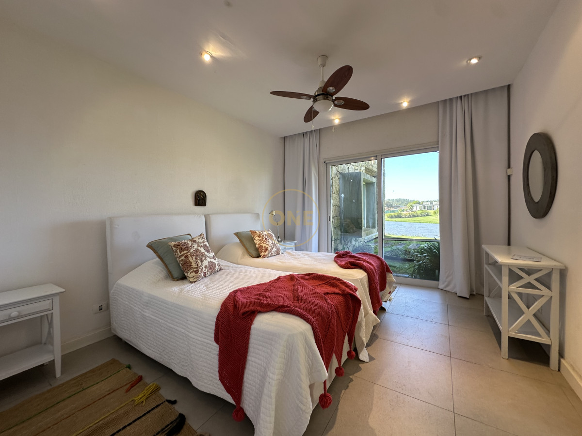 Casa ID.1950 - Casa en Alquiler por temporada de 5 Dormitorios Pueblo Mio Manantiales 