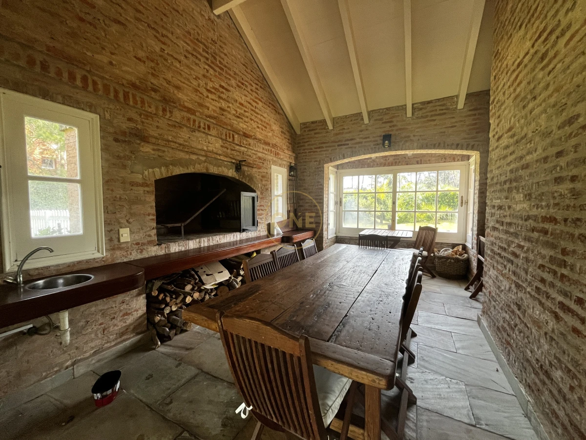 Casa ID.1910 - ALQUILER Residencia premium en San Rafael temporada 2026