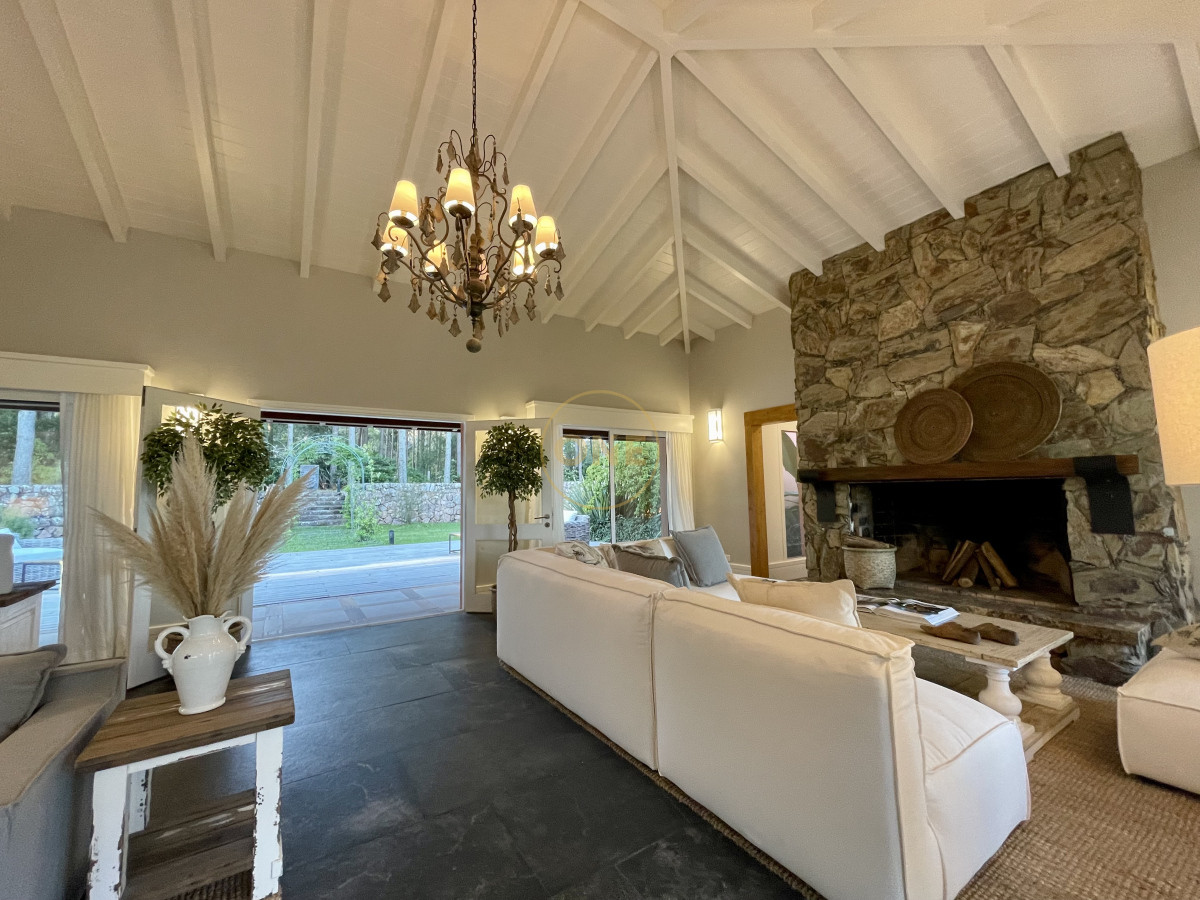 Casa ID.1656 - Chacra en venta minutos de playa Mansa Punta del Este 