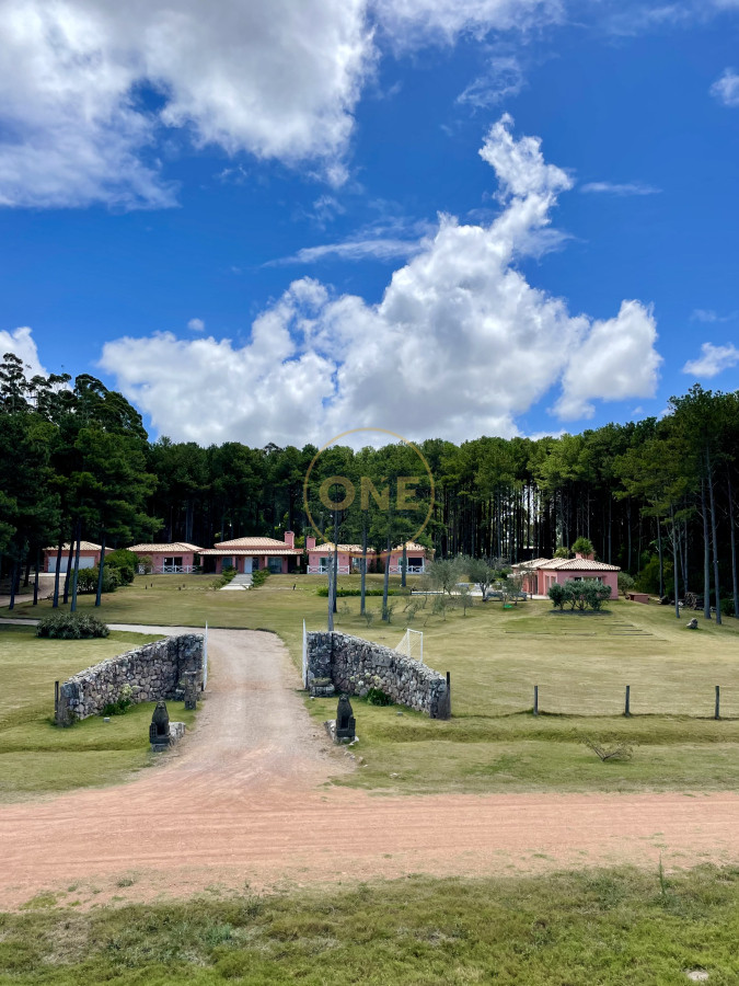 Casa ID.1656 - Chacra en venta minutos de playa Mansa Punta del Este 