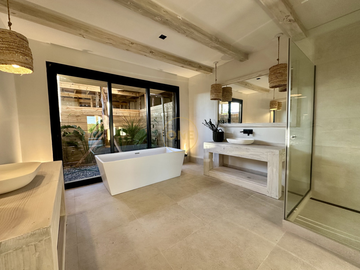 Casa ID.1713 - Venta Casa de diseño a estrenar con vista al mar en Punta Piedras Manantiales 