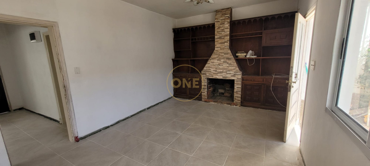 Casa ID.883 - Casa ph en venta Maldonado centro con renta 