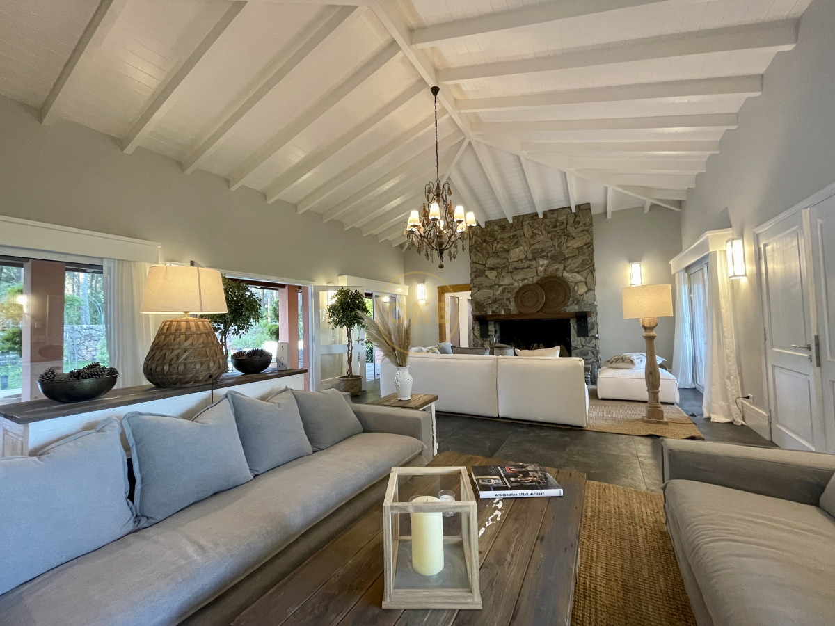 Casa ID.1656 - Chacra en venta minutos de playa Mansa Punta del Este 