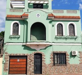 Casona en venta en el Centro de Piriápolis - Ex Liceo