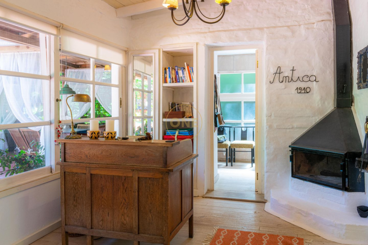 Chacra ID.2047 - Chacra colonial con piscina en Camino Lussich -           Country Estate with colonial cottage house