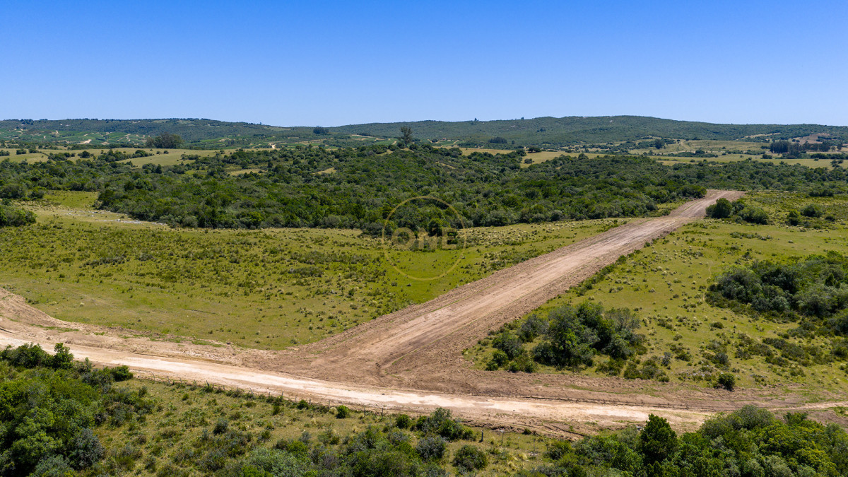 Chacra ID.2148 - Mirador de Garzón:  10 Chacras de 3 hectáreas en entorno exclusivo con seguridad