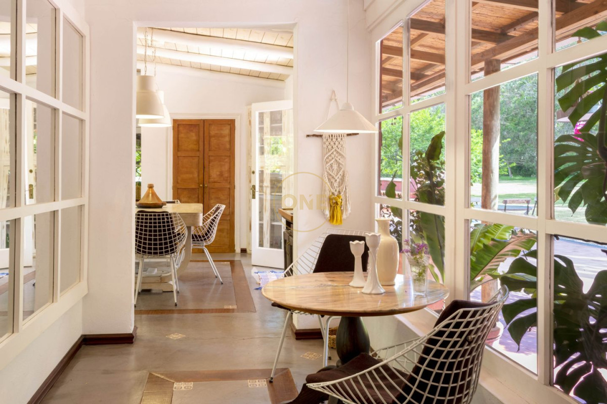 Chacra ID.2047 - Chacra colonial con piscina en Camino Lussich -           Country Estate with colonial cottage house