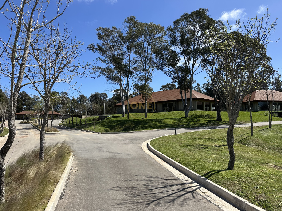 Terreno ID.1941 - Pueblomio Chacras Del Golf Lote En Venta Sobre Lago 