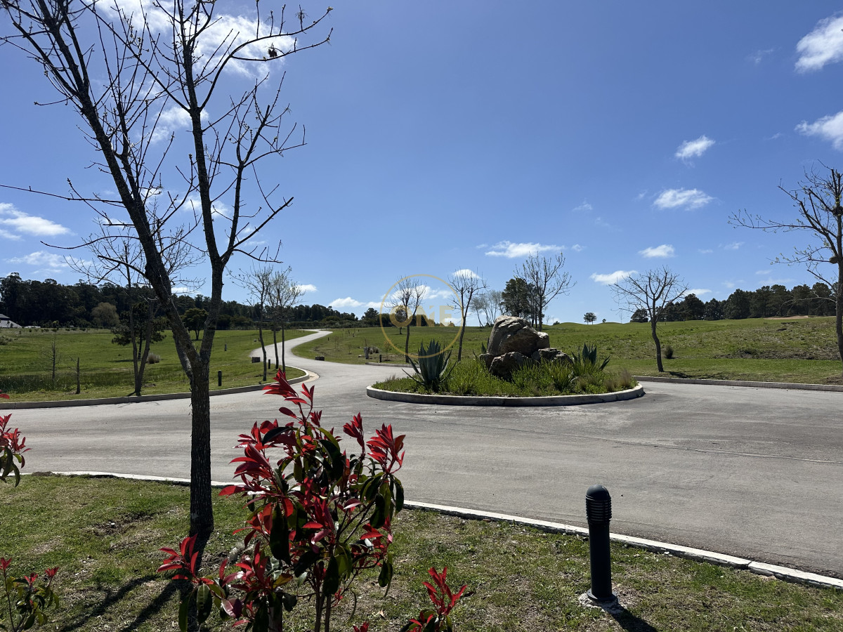 Terreno ID.1941 - Pueblomio Chacras Del Golf Lote En Venta Sobre Lago 