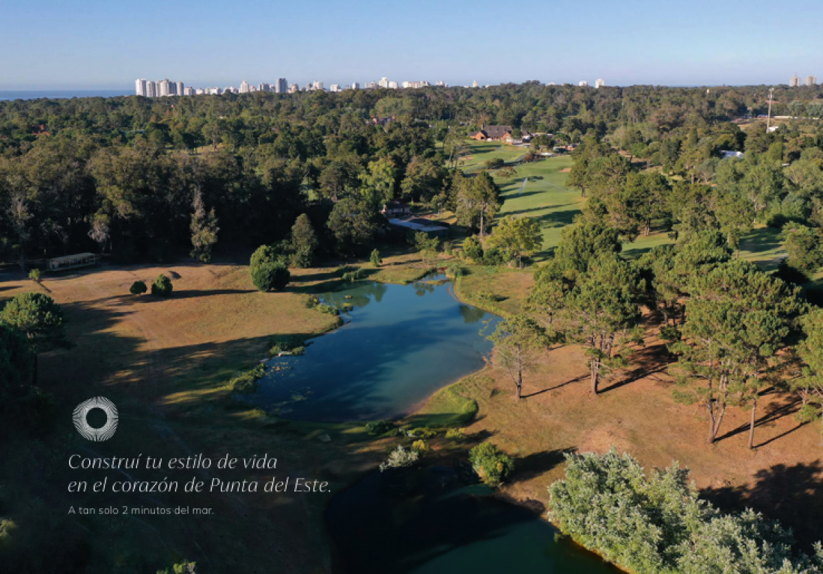 venta de lote 1000 m2 en exclusivo barrio cerrado Punta del Este