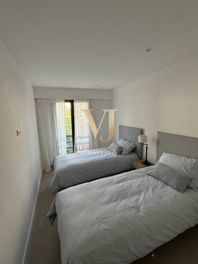 Casa ID.994 - Casa en alquiler 4 dormitorios La Barra