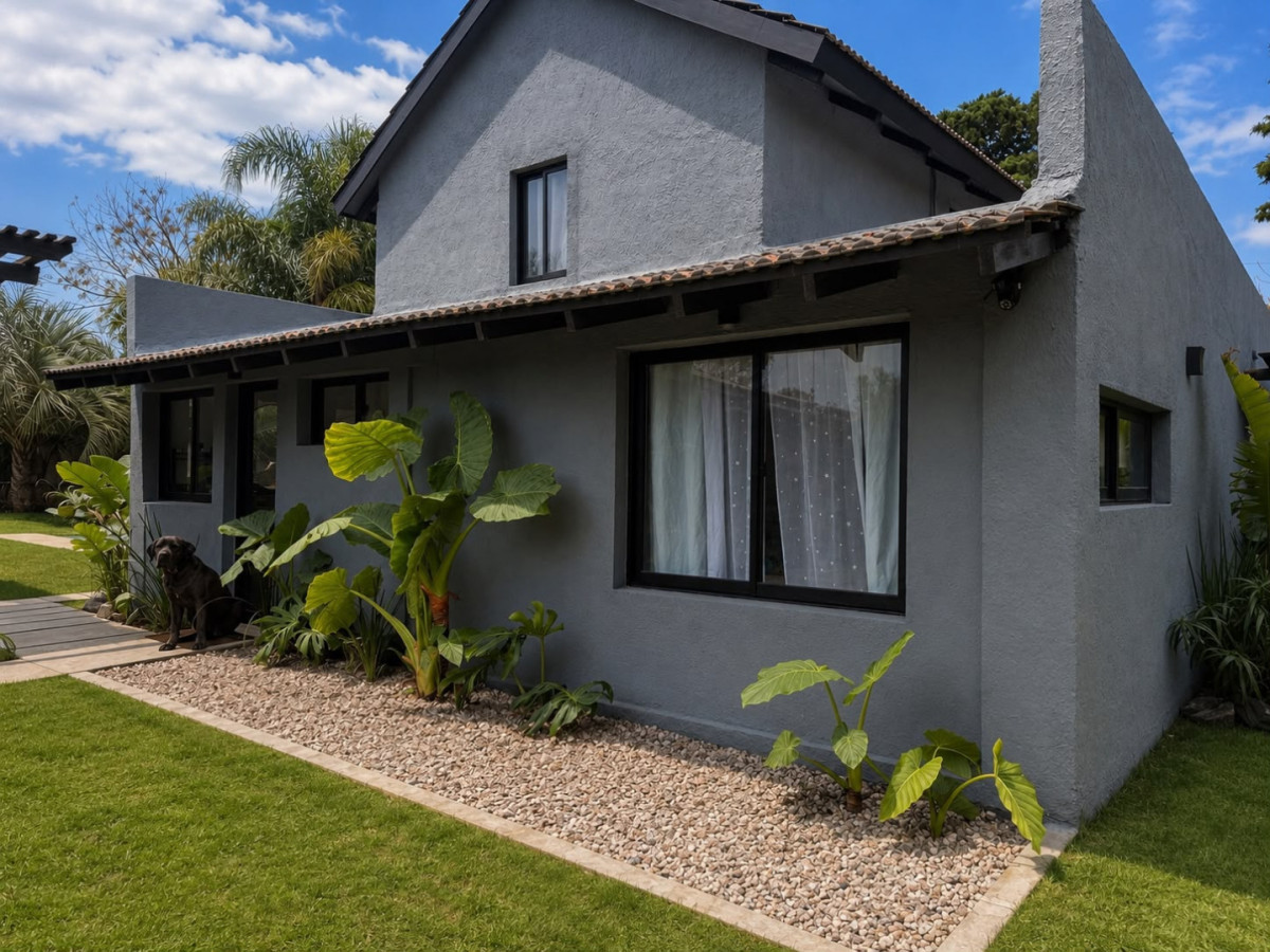 Casa ID.6343 - Casa en venta - 5 Dormitorios Balneario Buenos Aires